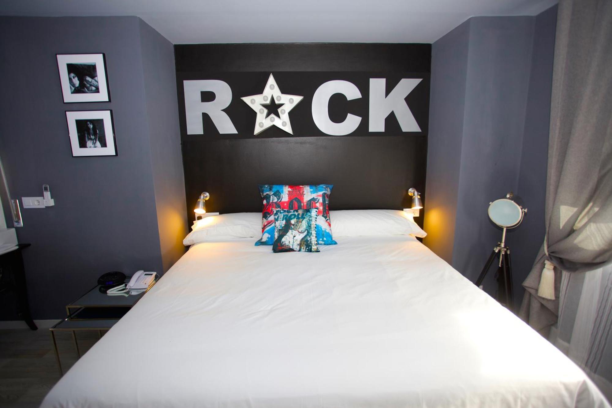 Hotel Apartamentos Rock Star Табоадела Экстерьер фото