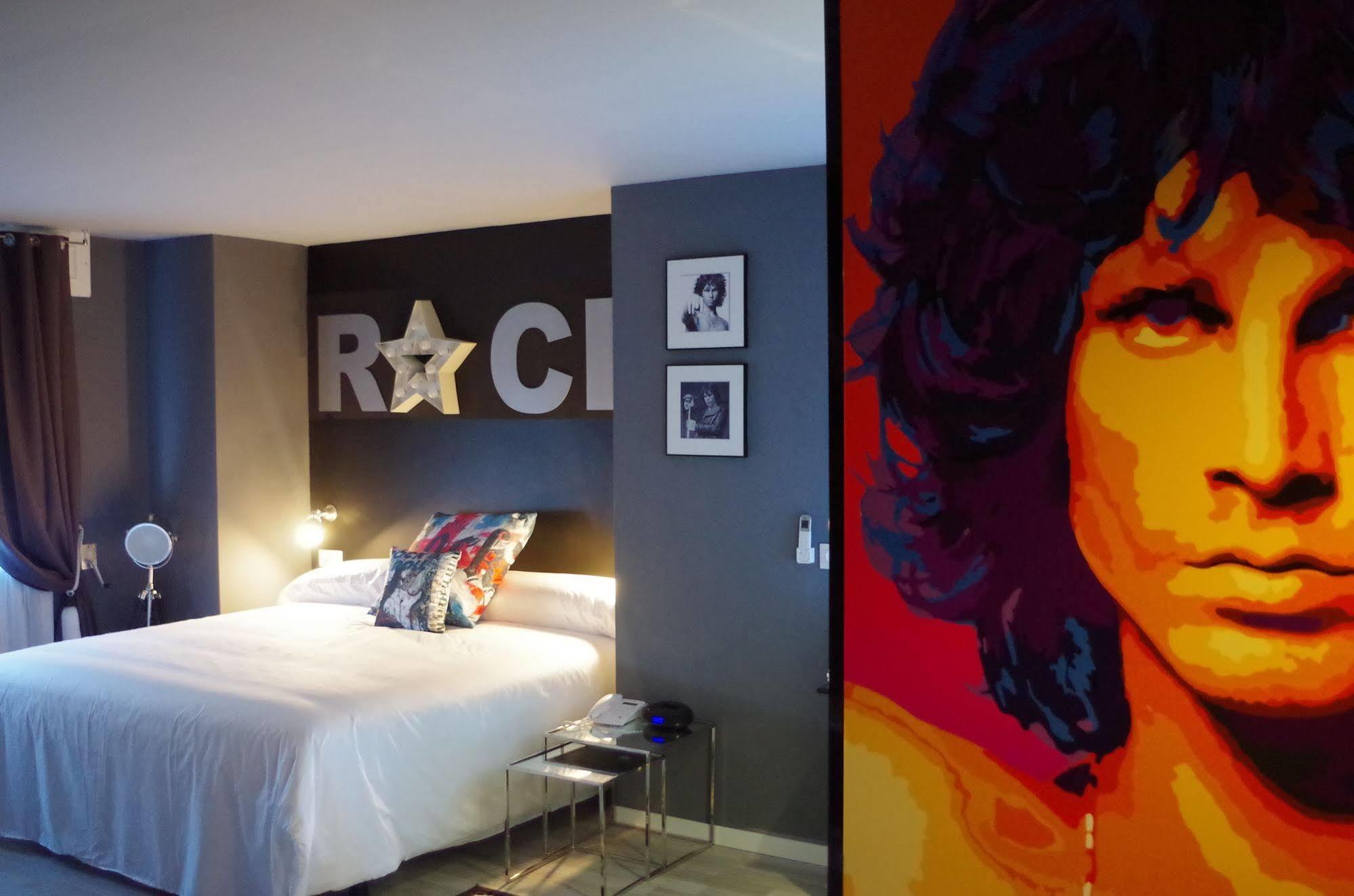 Hotel Apartamentos Rock Star Табоадела Экстерьер фото